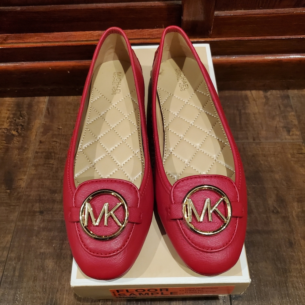 Mk Lillie Moc Flats